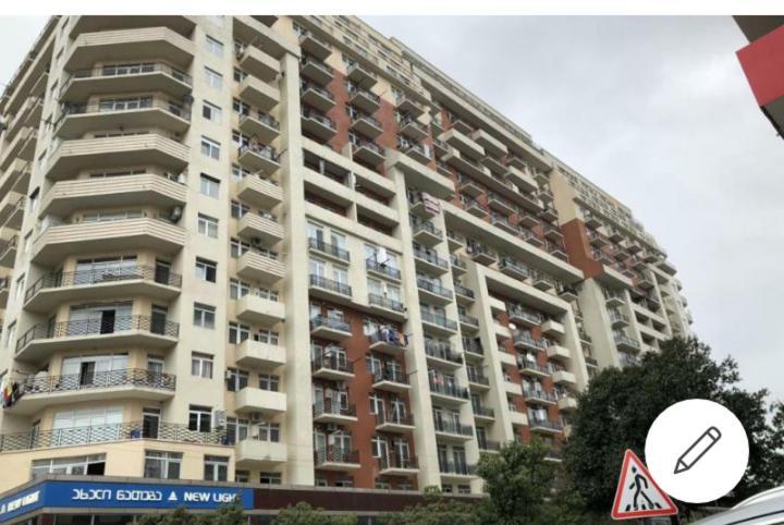 Batumi-Cozy Apartment Esterno foto